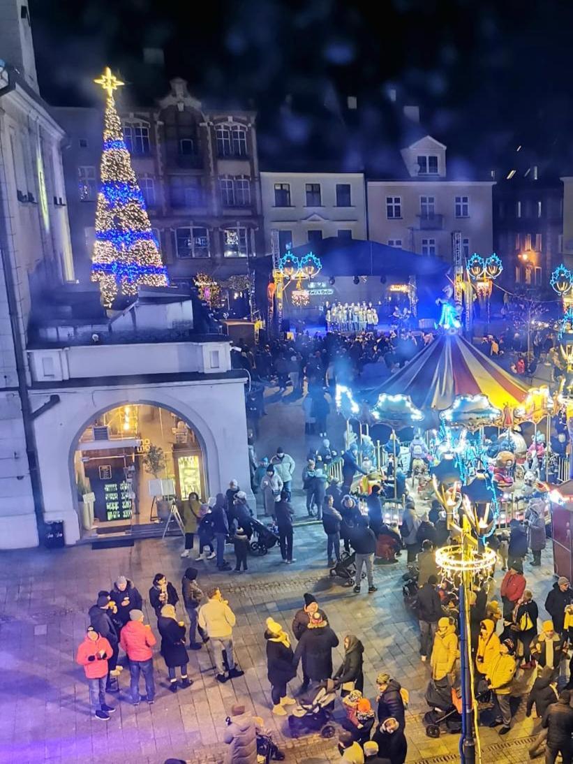 Rynek 23 Lux, Apartament Z Widokiem Na Ratusz Starego Miasta กลีวิตเซ ภายนอก รูปภาพ